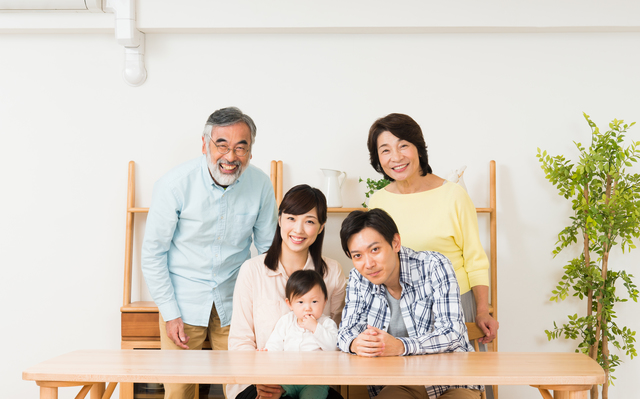 海外・国内旅行傷害保険の家族特約とは？おすすめ家族特約付きカード クレジットカード比較ならクレカク